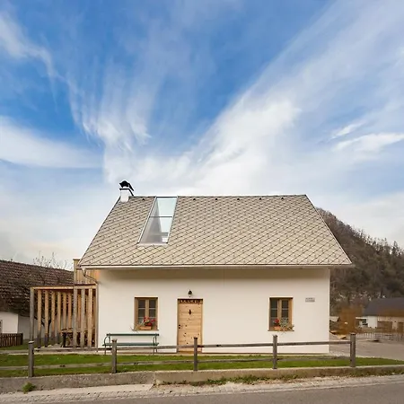 Hisa Na Soncu / Sun House Zgornje Gorje