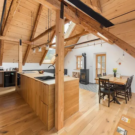 Apartment Hisa Na Soncu / Sun House