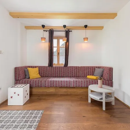 Hisa Na Soncu / Sun House Daire