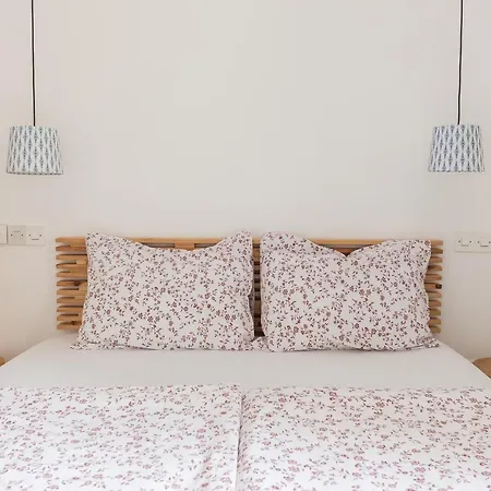 Apartman Hisa Na Soncu / Sun House