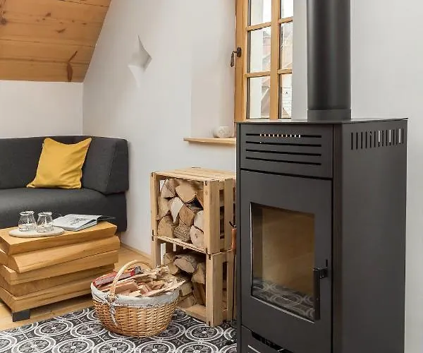 Hisa Na Soncu / Sun House Apartma *