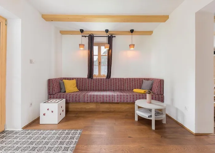 Hisa Na Soncu / Sun House شقة