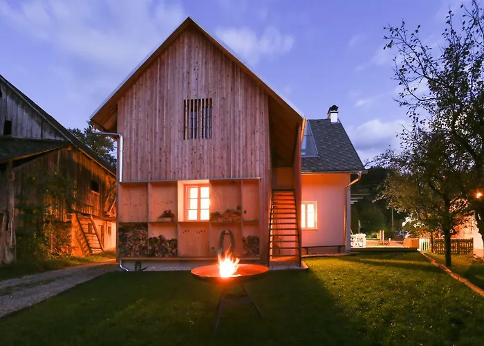 Hisa Na Soncu / Sun House *